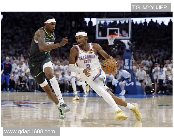 NBA圣诞大战精彩对决雷霆与骑士的巅峰较量即将上演 NBA圣诞大战精彩对决雷霆与骑士的巅峰较量即将上演