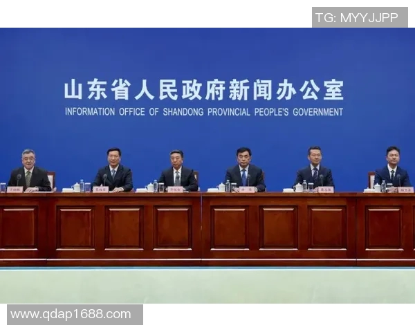 那不勒斯市政府启动城市清洁行动，结果获得当地居民好评