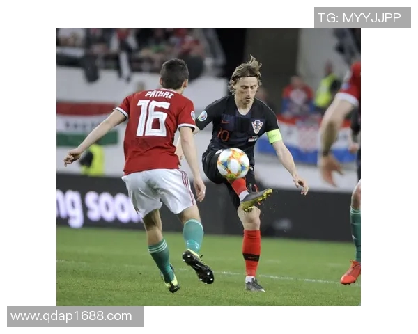 匈牙利与克罗地亚足球直播精彩对决全程回顾与分析